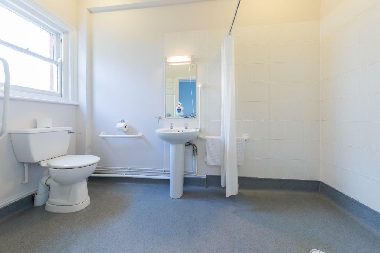 The Clee Hotel - Cleethorpes, Grimsby, Lincolnshire Buitenkant foto